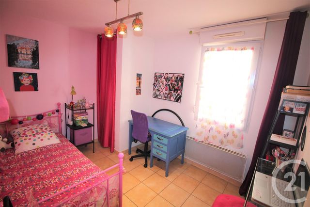 Afficher la photo en grand Appartement T4 à vendre - 4 pièces - 71.24 m2 - NIMES - 30 - LANGUEDOC-ROUSSILLON - Century 21 Dhuoda