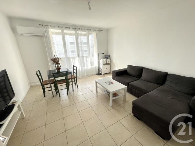 Appartement F4 à vendre - 4 pièces - 70.32 m2 - NIMES - 30 - LANGUEDOC-ROUSSILLON - Century 21 Dhuoda