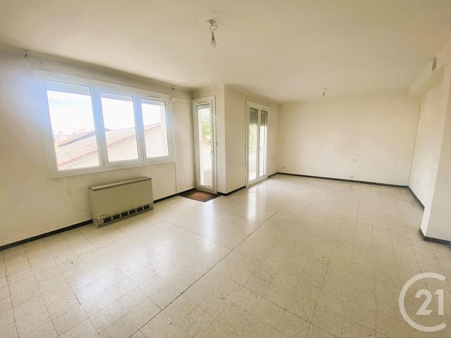 Appartement F4 à vendre - 4 pièces - 84.4 m2 - NIMES - 30 - LANGUEDOC-ROUSSILLON - Century 21 Dhuoda