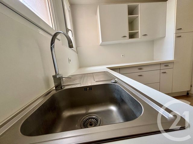 Appartement F4 à vendre - 4 pièces - 84.4 m2 - NIMES - 30 - LANGUEDOC-ROUSSILLON - Century 21 Dhuoda