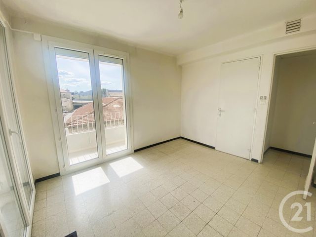 Appartement F4 à vendre - 4 pièces - 84.4 m2 - NIMES - 30 - LANGUEDOC-ROUSSILLON - Century 21 Dhuoda