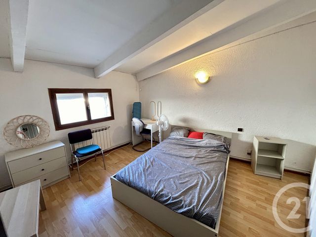 Afficher la photo en grand Appartement F6 à vendre - 6 pièces - 82.16 m2 - NIMES - 30 - LANGUEDOC-ROUSSILLON - Century 21 Dhuoda
