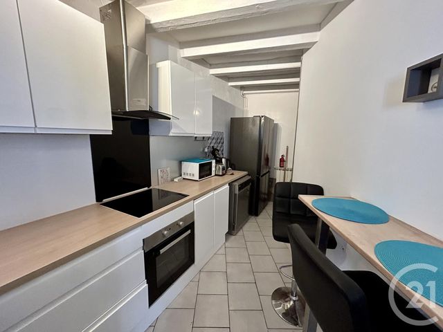 Afficher la photo en grand Appartement F6 à vendre - 6 pièces - 82.16 m2 - NIMES - 30 - LANGUEDOC-ROUSSILLON - Century 21 Dhuoda