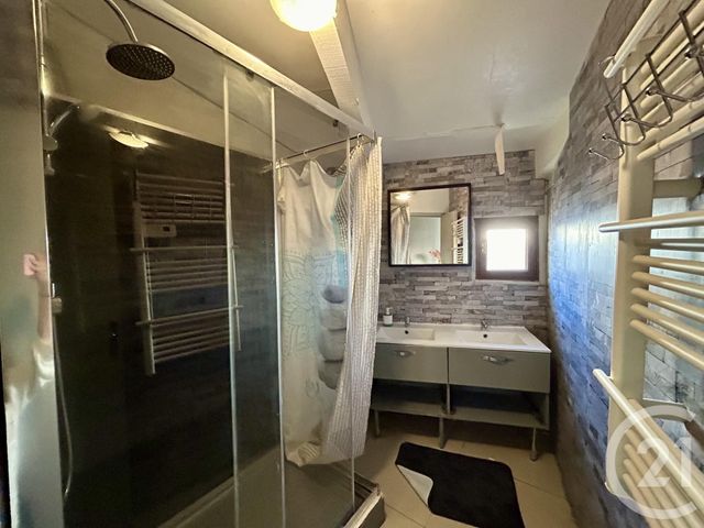 Afficher la photo en grand Appartement F6 à vendre - 6 pièces - 82.16 m2 - NIMES - 30 - LANGUEDOC-ROUSSILLON - Century 21 Dhuoda