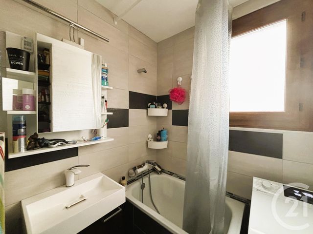 Appartement à vendre - 3 pièces - 53.0 m2 - NIMES - 30 - LANGUEDOC-ROUSSILLON - Century 21 Dhuoda