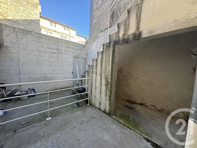 Afficher la photo en grand immeuble à vendre - 343.59 m2 - BEAUCAIRE - 30 - LANGUEDOC-ROUSSILLON - Century 21 Dhuoda