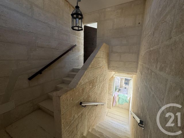 Afficher la photo en grand immeuble à vendre - 343.59 m2 - BEAUCAIRE - 30 - LANGUEDOC-ROUSSILLON - Century 21 Dhuoda