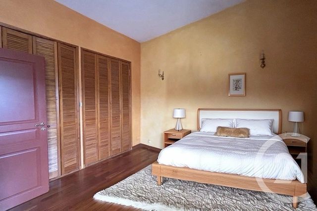 Afficher la photo en grand Appartement à vendre - 4 pièces - 146.6 m2 - NIMES - 30 - LANGUEDOC-ROUSSILLON - Century 21 Dhuoda