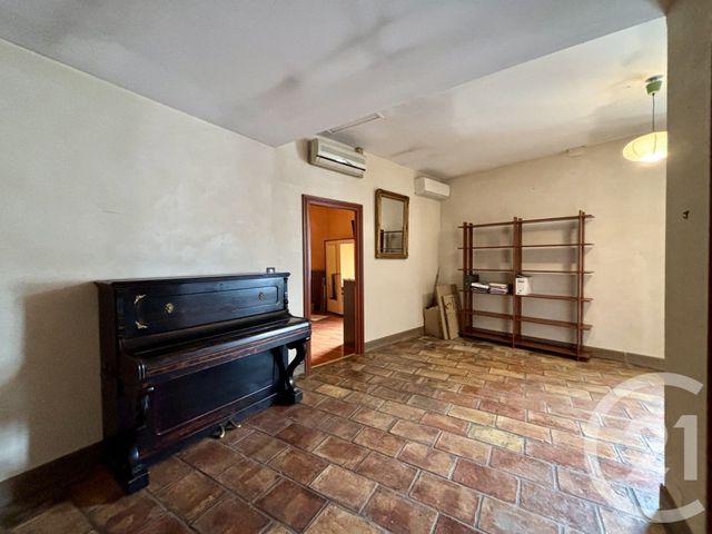Afficher la photo en grand Appartement à vendre - 4 pièces - 146.6 m2 - NIMES - 30 - LANGUEDOC-ROUSSILLON - Century 21 Dhuoda