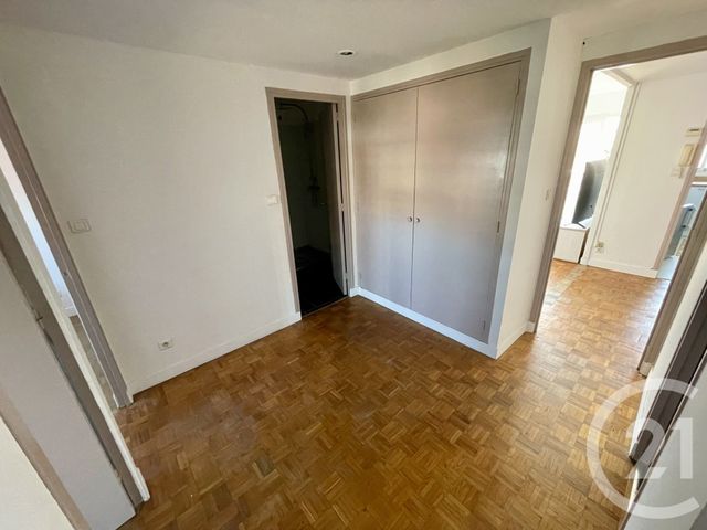 Appartement T4 à vendre - 4 pièces - 79.78 m2 - NIMES - 30 - LANGUEDOC-ROUSSILLON - Century 21 Dhuoda