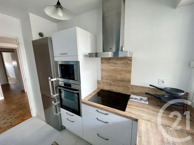 Appartement T4 à vendre - 4 pièces - 79.78 m2 - NIMES - 30 - LANGUEDOC-ROUSSILLON - Century 21 Dhuoda