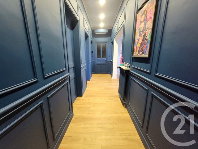 Afficher la photo en grand Appartement F3 à vendre - 3 pièces - 76.13 m2 - NIMES - 30 - LANGUEDOC-ROUSSILLON - Century 21 Dhuoda