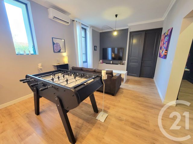 Afficher la photo en grand Appartement F3 à vendre - 3 pièces - 76.13 m2 - NIMES - 30 - LANGUEDOC-ROUSSILLON - Century 21 Dhuoda