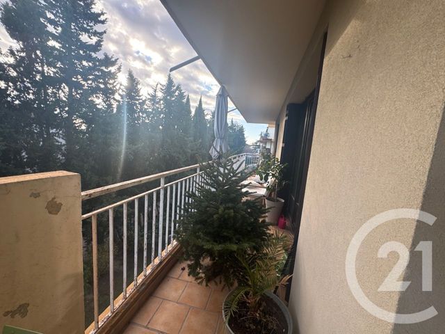 Appartement T3 à vendre - 3 pièces - 72.94 m2 - NIMES - 30 - LANGUEDOC-ROUSSILLON - Century 21 Dhuoda