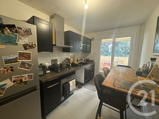 Appartement T3 à vendre - 3 pièces - 72.94 m2 - NIMES - 30 - LANGUEDOC-ROUSSILLON - Century 21 Dhuoda