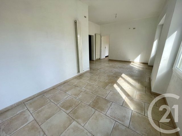Appartement T3 à vendre - 3 pièces - 65.08 m2 - NIMES - 30 - LANGUEDOC-ROUSSILLON - Century 21 Dhuoda