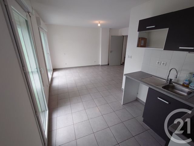 Afficher la photo en grand Appartement Studio à vendre - 1 pièce - 25.4 m2 - NIMES - 30 - LANGUEDOC-ROUSSILLON - Century 21 Dhuoda