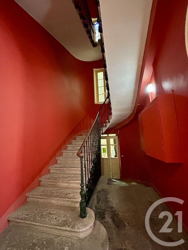 Appartement F2 à vendre - 2 pièces - 60.99 m2 - NIMES - 30 - LANGUEDOC-ROUSSILLON - Century 21 Dhuoda