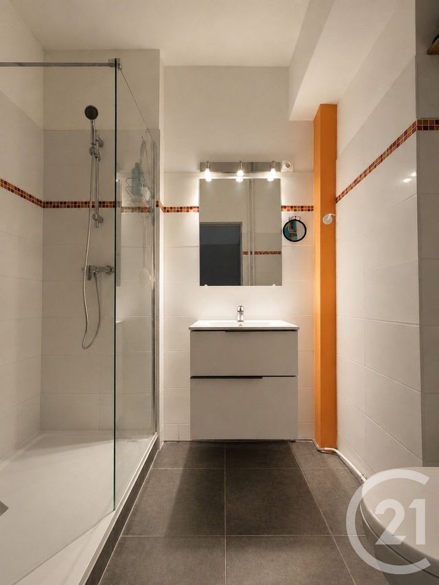 Appartement F1 à vendre - 1 pièce - 37.51 m2 - NIMES - 30 - LANGUEDOC-ROUSSILLON - Century 21 Dhuoda