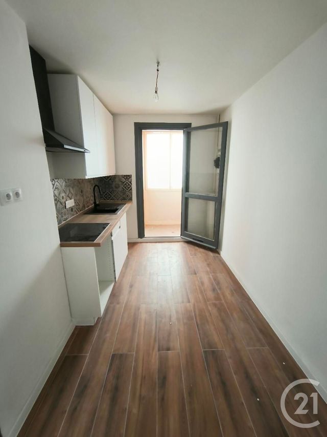 Appartement F4 à vendre - 4 pièces - 69.46 m2 - NIMES - 30 - LANGUEDOC-ROUSSILLON - Century 21 Dhuoda