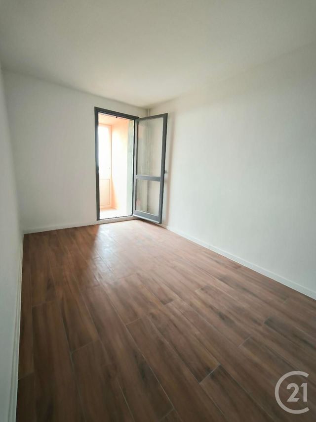 Appartement F4 à vendre - 4 pièces - 69.46 m2 - NIMES - 30 - LANGUEDOC-ROUSSILLON - Century 21 Dhuoda