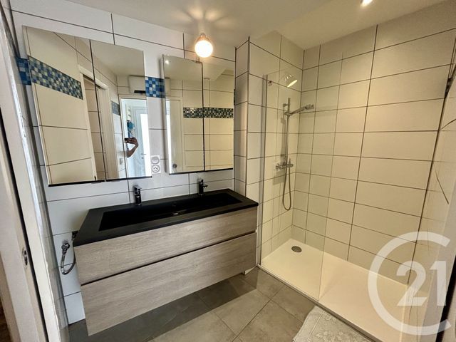 Appartement F4 à vendre - 4 pièces - 64.99 m2 - NIMES - 30 - LANGUEDOC-ROUSSILLON - Century 21 Dhuoda