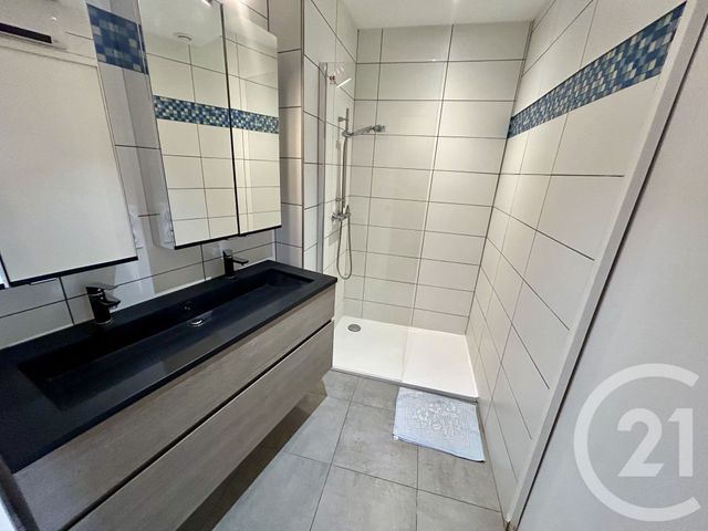 Appartement F4 à vendre - 4 pièces - 64.99 m2 - NIMES - 30 - LANGUEDOC-ROUSSILLON - Century 21 Dhuoda