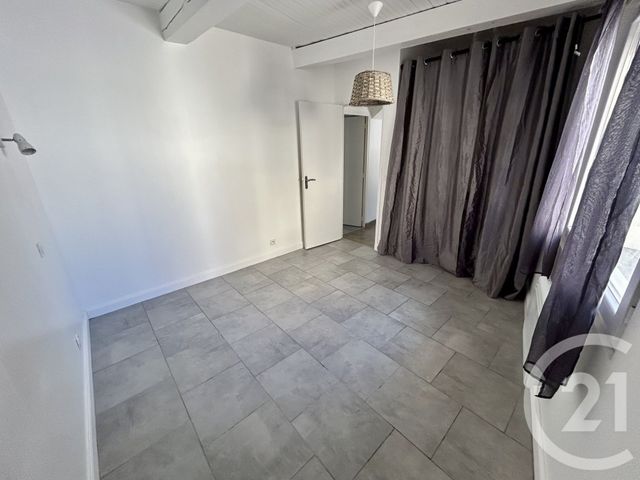 Appartement F4 à vendre - 4 pièces - 64.99 m2 - NIMES - 30 - LANGUEDOC-ROUSSILLON - Century 21 Dhuoda