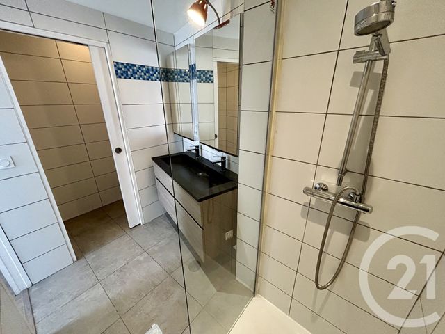 Appartement F4 à vendre - 4 pièces - 64.99 m2 - NIMES - 30 - LANGUEDOC-ROUSSILLON - Century 21 Dhuoda