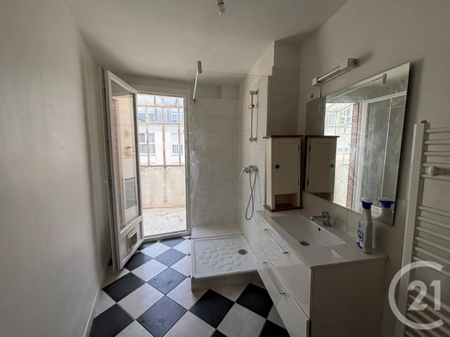 Appartement à vendre - 3 pièces - 75.82 m2 - NIMES - 30 - LANGUEDOC-ROUSSILLON - Century 21 Dhuoda