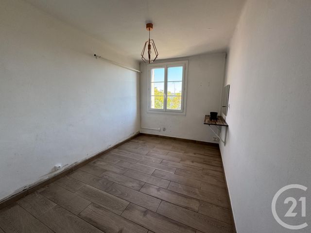 Appartement T3 à vendre - 3 pièces - 52.27 m2 - NIMES - 30 - LANGUEDOC-ROUSSILLON - Century 21 Dhuoda