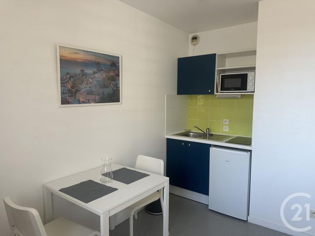 Appartement Studio à louer - 1 pièce - 18.0 m2 - NIMES - 30 - LANGUEDOC-ROUSSILLON - Century 21 Dhuoda