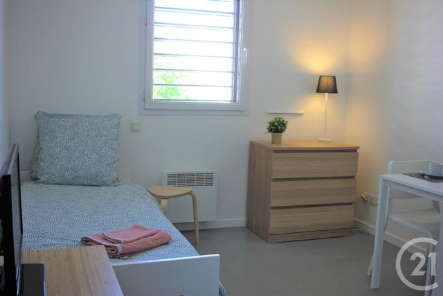 Appartement Studio à louer - 1 pièce - 18.0 m2 - NIMES - 30 - LANGUEDOC-ROUSSILLON - Century 21 Dhuoda