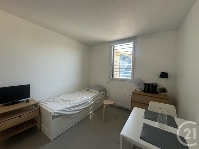 Appartement Studio à louer - 1 pièce - 18.0 m2 - NIMES - 30 - LANGUEDOC-ROUSSILLON - Century 21 Dhuoda
