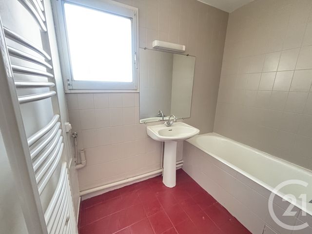 Appartement Studio à louer - 1 pièce - 22.59 m2 - NIMES - 30 - LANGUEDOC-ROUSSILLON - Century 21 Dhuoda