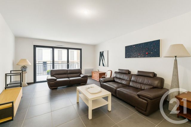 Appartement F3 à vendre - 3 pièces - 81.0 m2 - NIMES - 30 - LANGUEDOC-ROUSSILLON - Century 21 Dhuoda