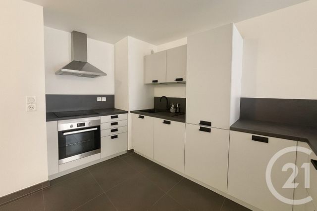 Appartement F3 à vendre - 3 pièces - 81.0 m2 - NIMES - 30 - LANGUEDOC-ROUSSILLON - Century 21 Dhuoda