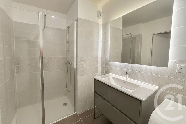 Appartement F3 à vendre - 3 pièces - 81.0 m2 - NIMES - 30 - LANGUEDOC-ROUSSILLON - Century 21 Dhuoda