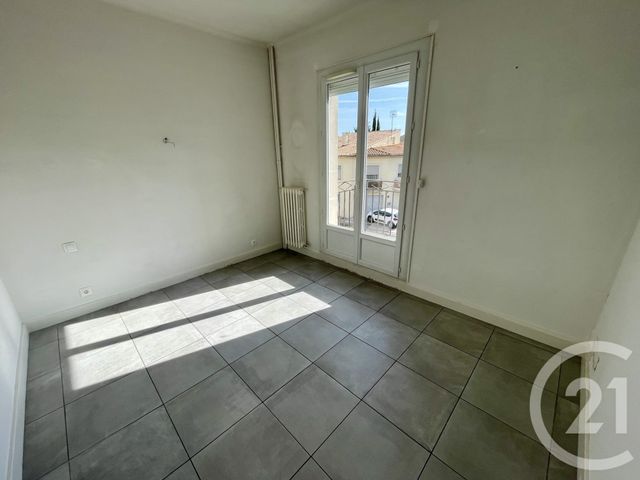 Appartement T4 à vendre - 4 pièces - 87.31 m2 - NIMES - 30 - LANGUEDOC-ROUSSILLON - Century 21 Dhuoda
