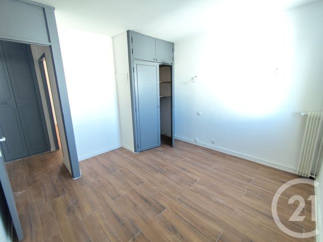Appartement F4 à louer - 4 pièces - 70.43 m2 - NIMES - 30 - LANGUEDOC-ROUSSILLON - Century 21 Dhuoda