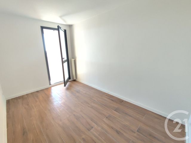 Appartement F4 à louer - 4 pièces - 70.43 m2 - NIMES - 30 - LANGUEDOC-ROUSSILLON - Century 21 Dhuoda