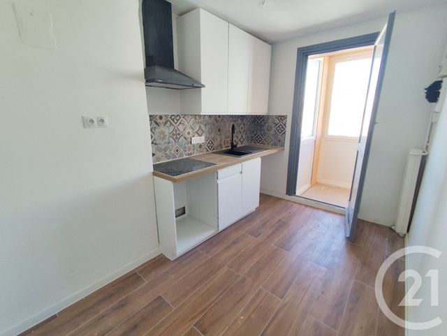 Appartement F4 à louer - 4 pièces - 70.43 m2 - NIMES - 30 - LANGUEDOC-ROUSSILLON - Century 21 Dhuoda