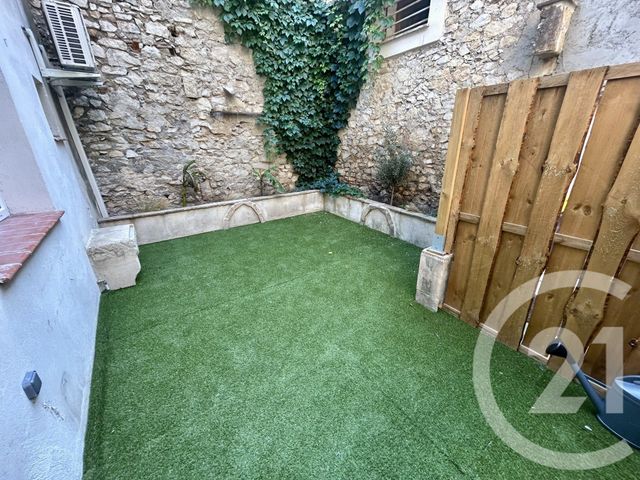 Appartement F2 à vendre - 3 pièces - 50.0 m2 - NIMES - 30 - LANGUEDOC-ROUSSILLON - Century 21 Dhuoda