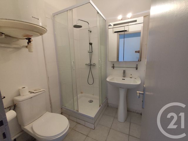 Appartement T2 à louer - 2 pièces - 23.68 m2 - NIMES - 30 - LANGUEDOC-ROUSSILLON - Century 21 Dhuoda