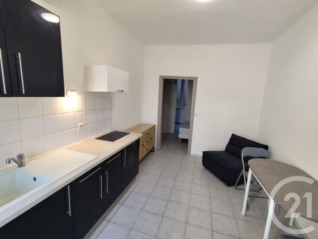 Appartement T2 à louer - 2 pièces - 23.68 m2 - NIMES - 30 - LANGUEDOC-ROUSSILLON - Century 21 Dhuoda