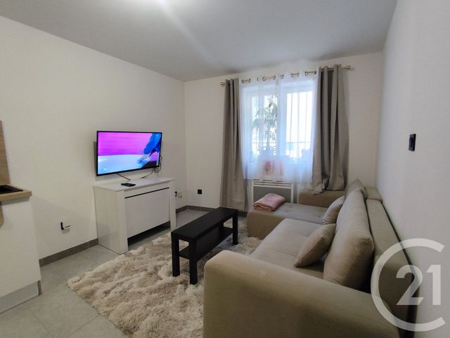 Appartement T2 à louer - 2 pièces - 35.52 m2 - NIMES - 30 - LANGUEDOC-ROUSSILLON - Century 21 Dhuoda