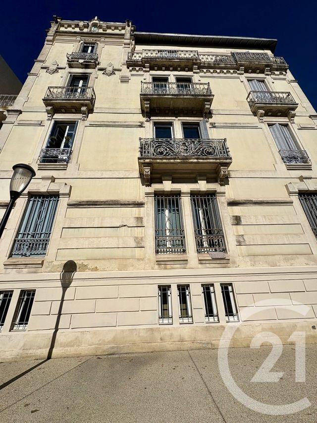 Appartement Studio à vendre - 1 pièce - 24.34 m2 - NIMES - 30 - LANGUEDOC-ROUSSILLON - Century 21 Dhuoda