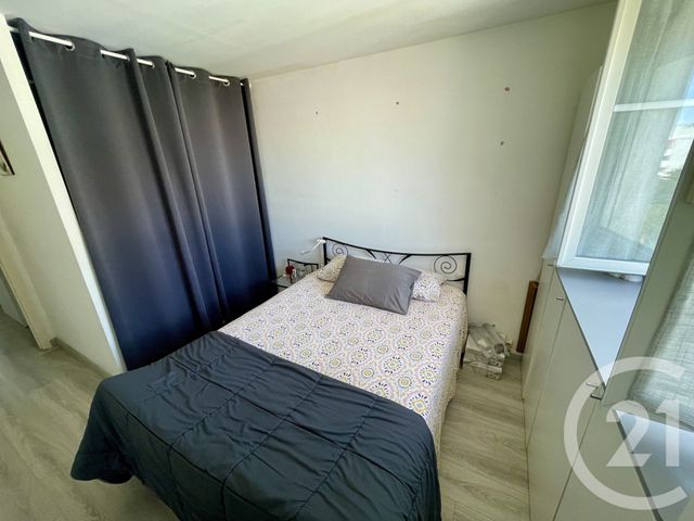 Appartement T3 à vendre - 3 pièces - 62.13 m2 - NIMES - 30 - LANGUEDOC-ROUSSILLON - Century 21 Dhuoda