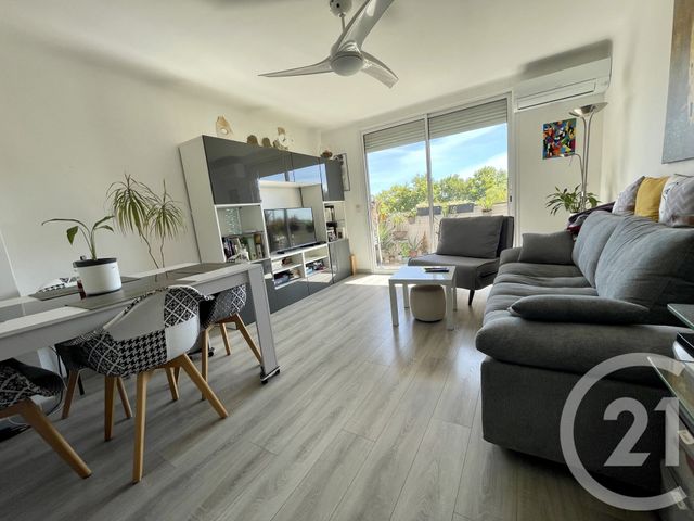 Appartement T3 à vendre - 3 pièces - 62.13 m2 - NIMES - 30 - LANGUEDOC-ROUSSILLON - Century 21 Dhuoda