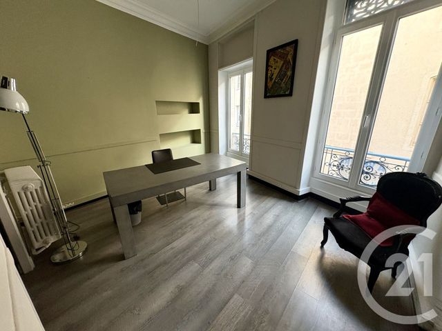 Appartement F4 à vendre - 4 pièces - 74.69 m2 - NIMES - 30 - LANGUEDOC-ROUSSILLON - Century 21 Dhuoda